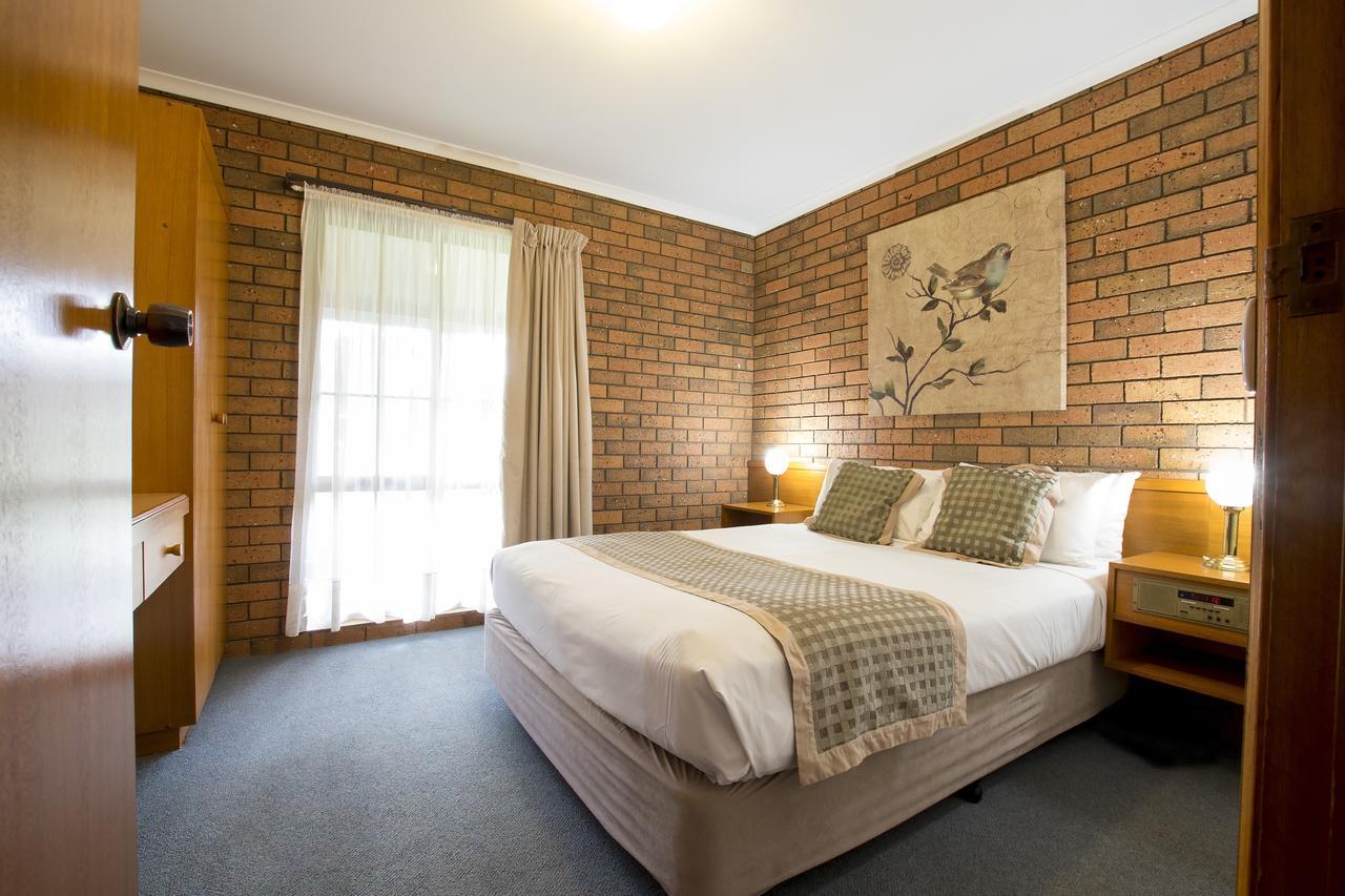 Sportslander Motor Inn Moama Buitenkant foto